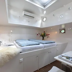 Houseboat Volle Maan Отель типа 