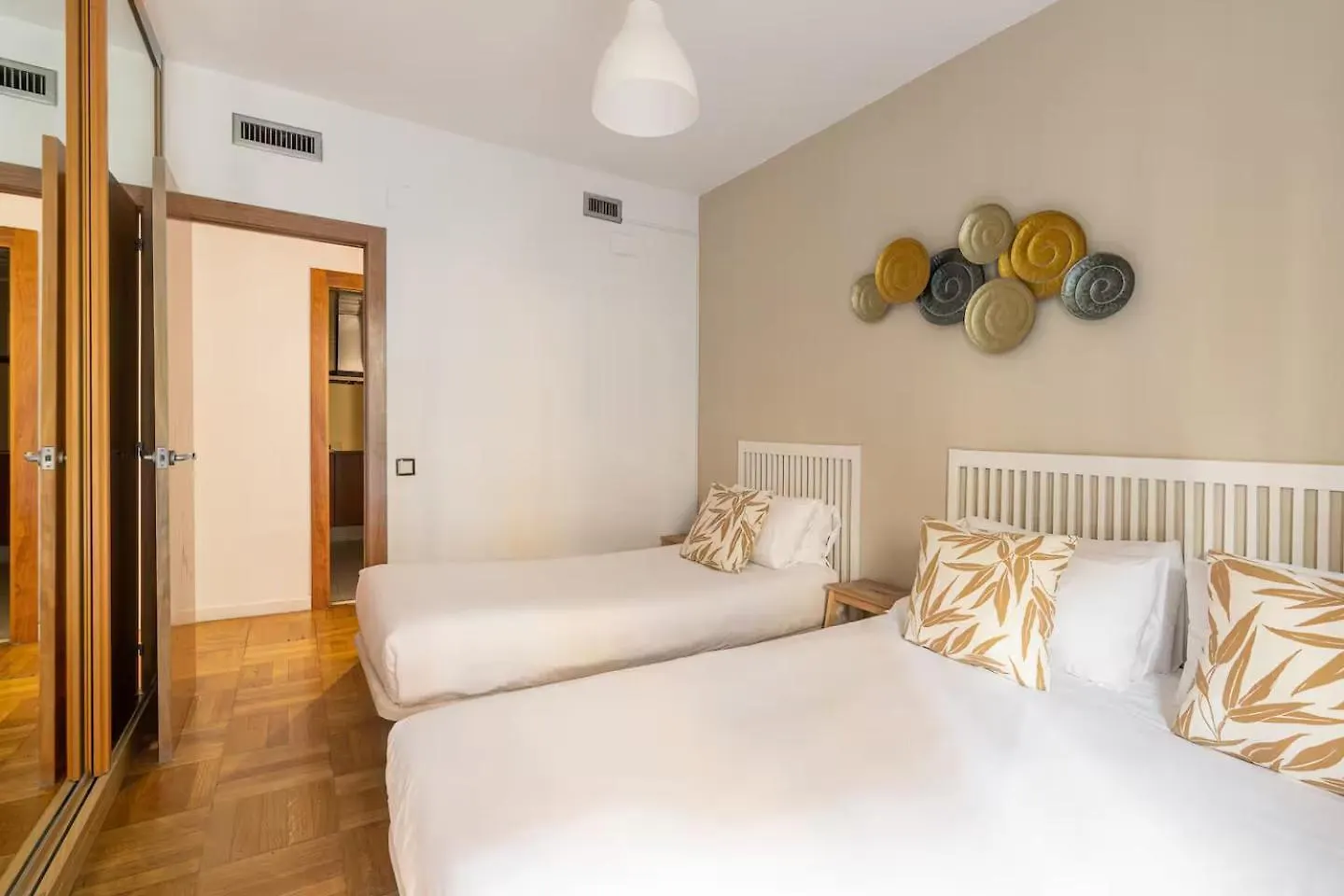 Appartement Met 1 Balkons Ax Amsterdam Apartment